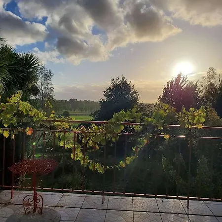 Proche Mont St-michel, Deux Maisons Authentiques Au Coeur De La Nature, Domaine De L'angeviniere Дом отдыха