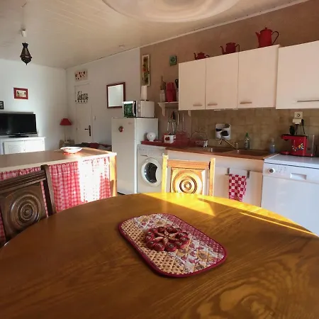 Proche Mont St-michel, Deux Maisons Authentiques Au Coeur De La Nature, Domaine De L'angeviniere