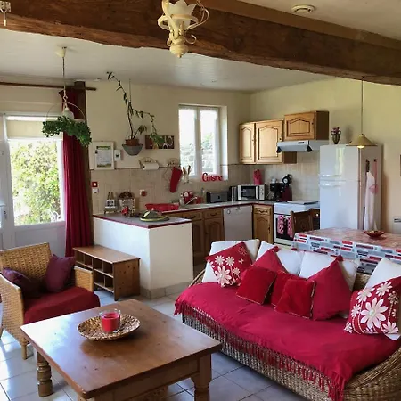 Proche Mont St-michel, Deux Maisons Authentiques Au Coeur De La Nature, Domaine De L'angeviniere