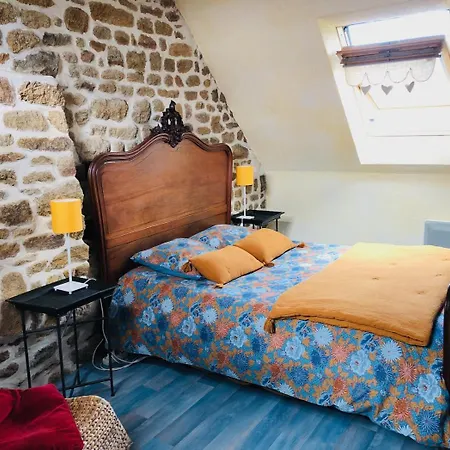 Proche Mont St-michel, Deux Maisons Authentiques Au Coeur De La Nature, Domaine De L'angeviniere Дом отдыха