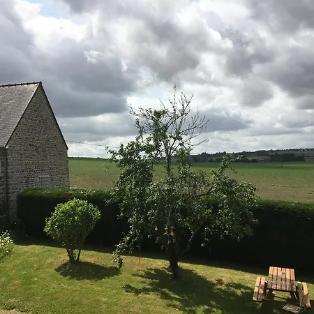 Proche Mont St-michel, Deux Maisons Authentiques Au Coeur De La Nature, Domaine De L'angeviniere Дом отдыха *