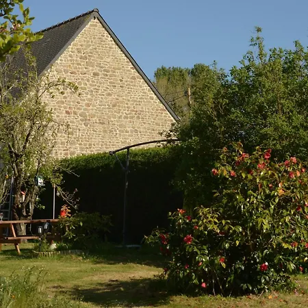 Proche Mont St-michel, Deux Maisons Authentiques Au Coeur De La Nature, Domaine De L'angeviniere *