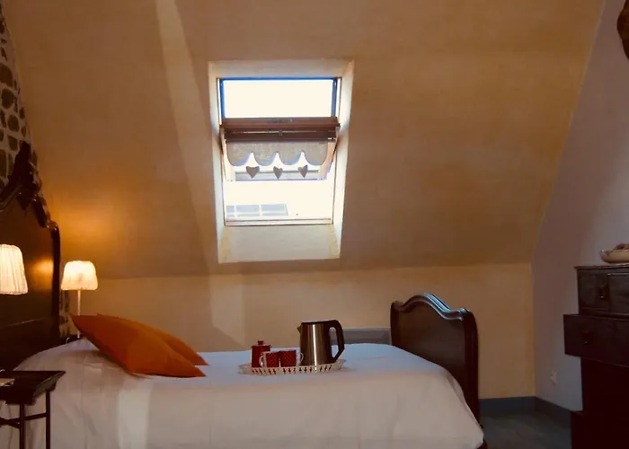 Proche Mont St-michel, Deux Maisons Authentiques Au Coeur De La Nature, Domaine De L'angeviniere * Saint-Laurent-de-Terregatte