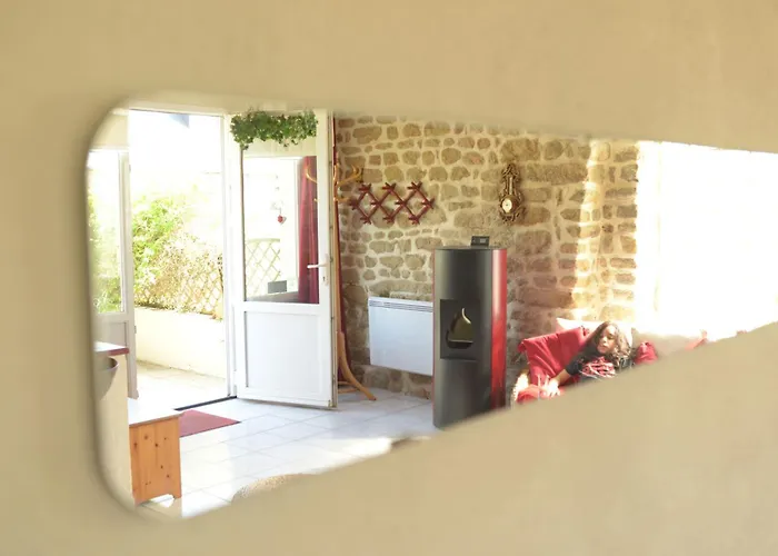 Proche Mont St-michel, Deux Maisons Authentiques Au Coeur De La Nature, Domaine De L'angeviniere بيت للعطل *