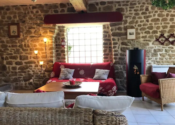 Proche Mont St-michel, Deux Maisons Authentiques Au Coeur De La Nature, Domaine De L'angeviniere بيت للعطل