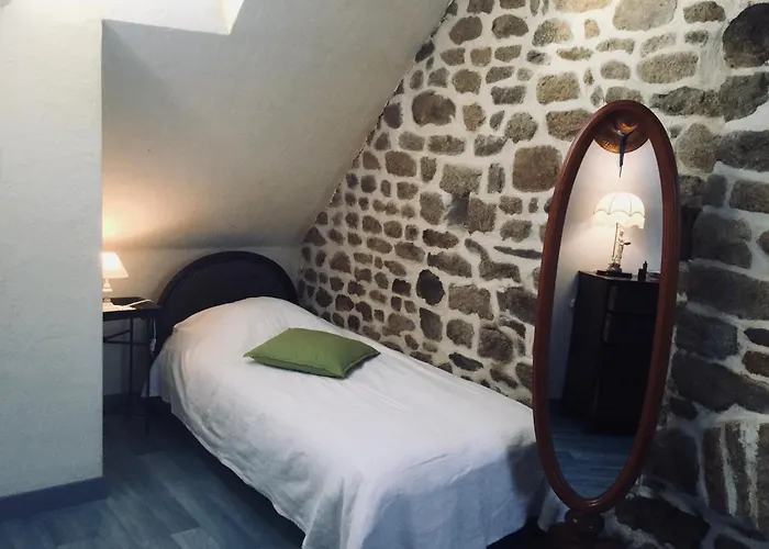 Proche Mont St-michel, Deux Maisons Authentiques Au Coeur De La Nature, Domaine De L'angeviniere *