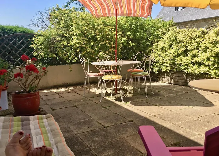 Proche Mont St-michel, Deux Maisons Authentiques Au Coeur De La Nature, Domaine De L'angeviniere بيت للعطل