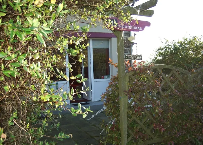بيت للعطل Proche Mont St-michel, Deux Maisons Authentiques Au Coeur De La Nature, Domaine De L'angeviniere *