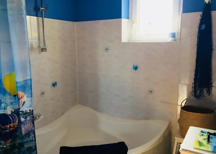 بيت للعطل Proche Mont St-michel, Deux Maisons Authentiques Au Coeur De La Nature, Domaine De L'angeviniere *